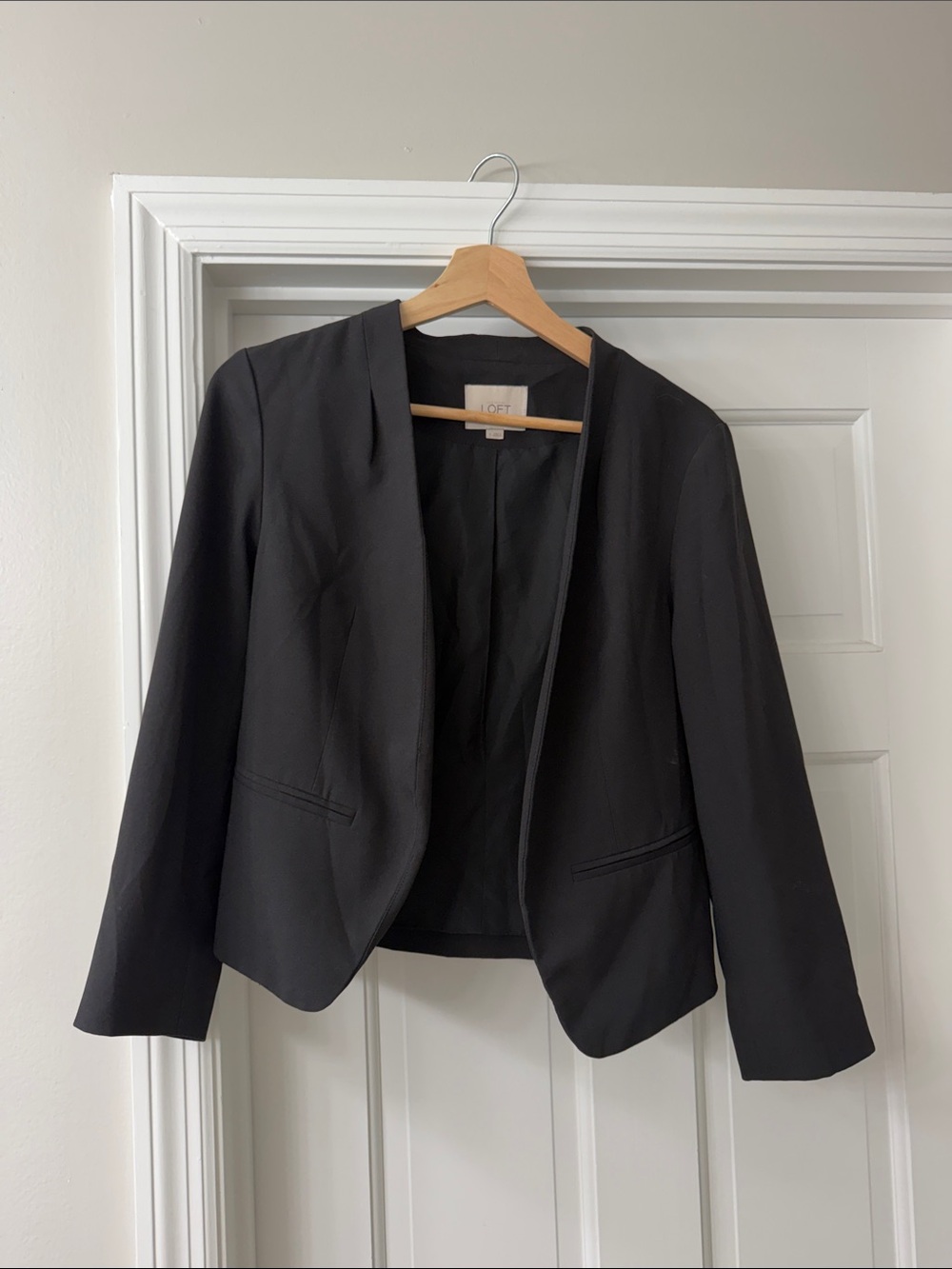 LOFT Black Open-Front Cropped Blazer